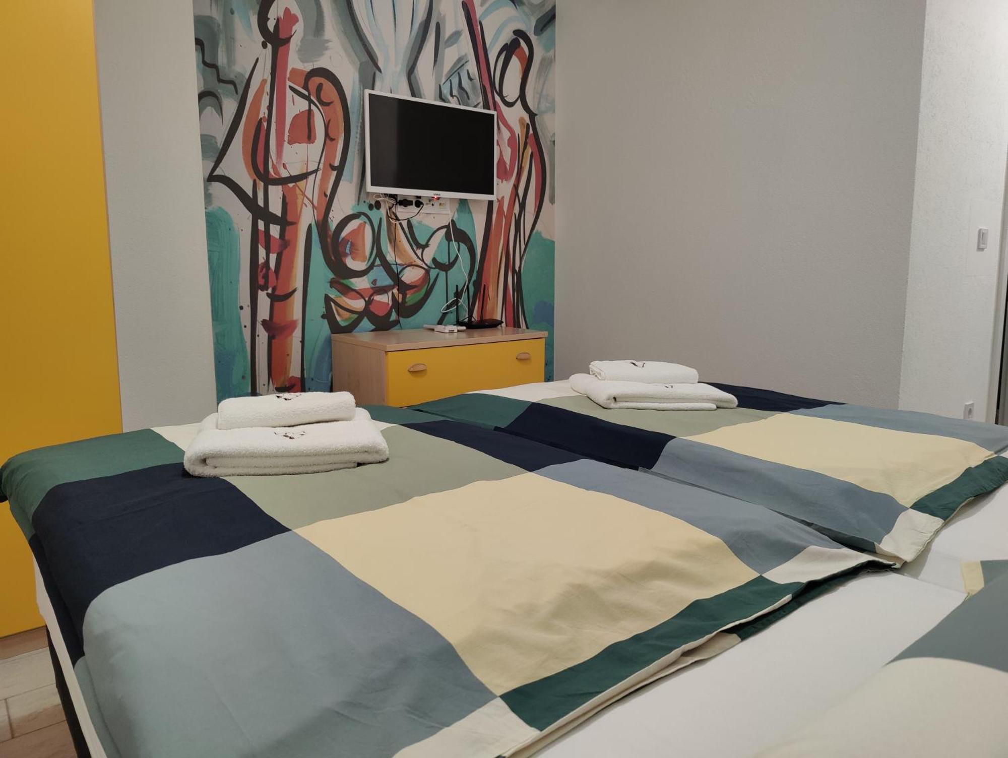 A - Heating Pool Apartment