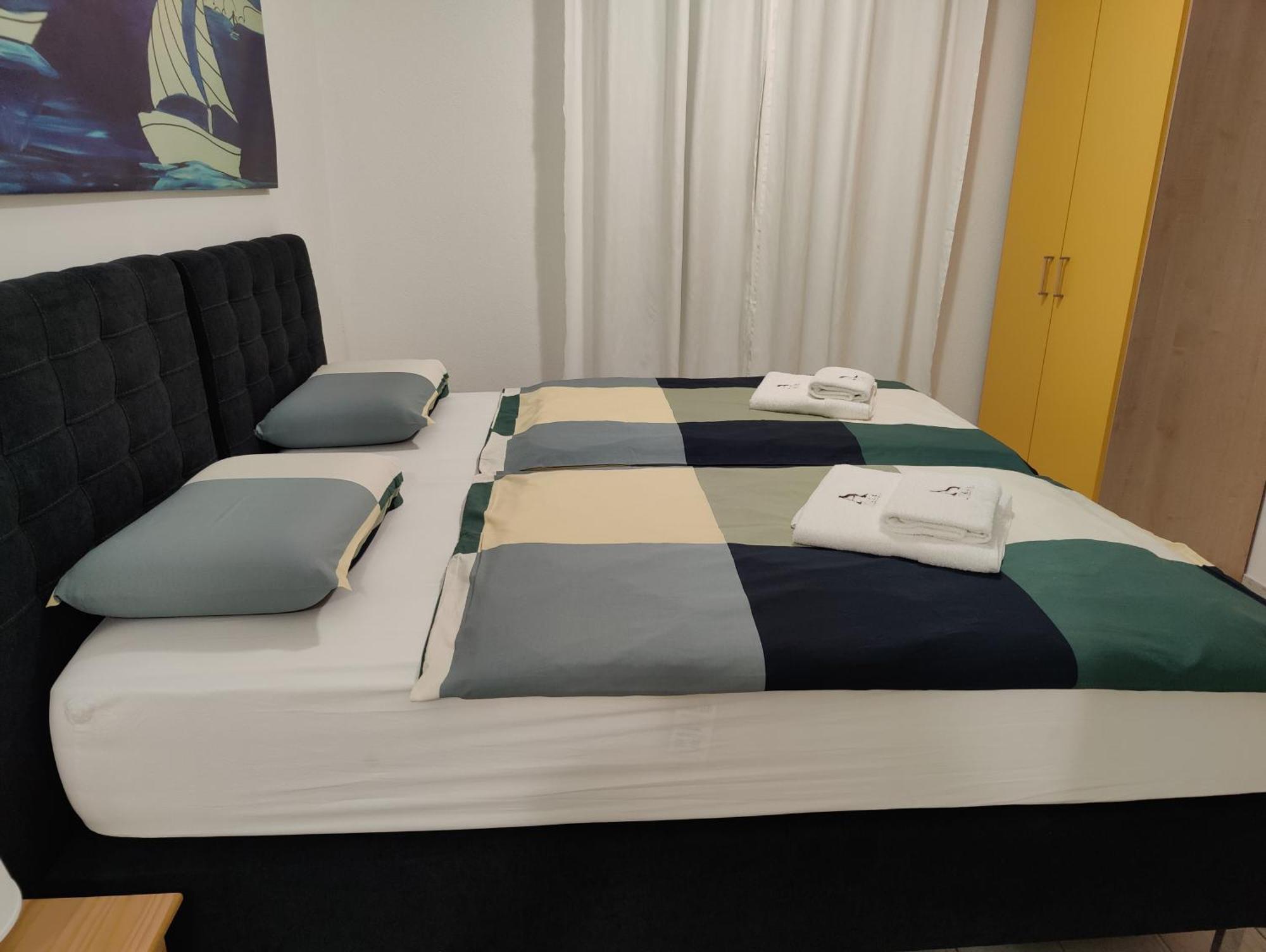 A - Heating Pool Apartment *